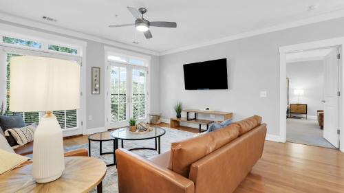 The Juliette: 3 Units by AvantStay