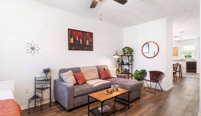 The Landing at Oaks | Full Kitchen Near I75