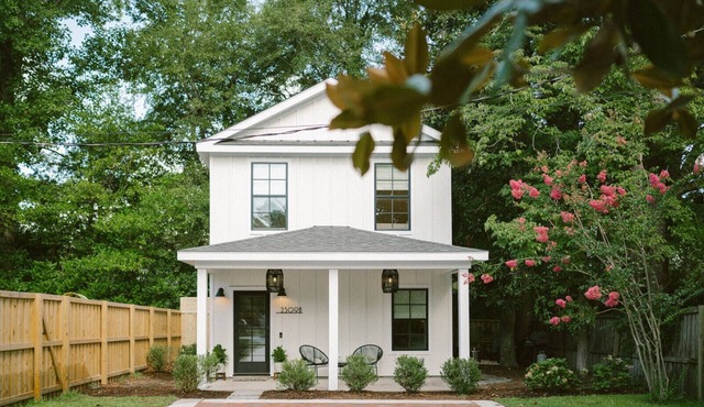 The Magnolia: Serene Oasis Under Nature’s Canopy