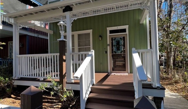 The Orange Blossom Cottage - Steinhatchee Landing - Creekside - Sleeps 8