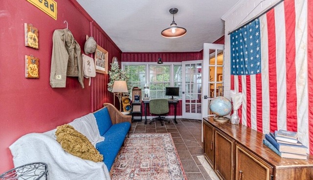 The Sergeant's Parlor - Standing Desk - Near Fort Bragg