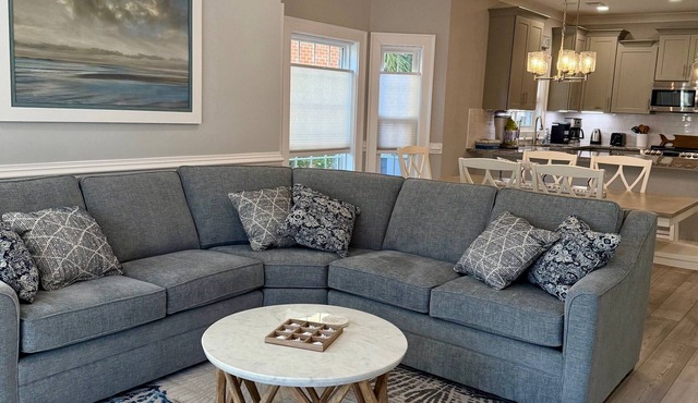 Tupelo Bay Luxury Villa - Modern, 3 bedroom, 2 bath - Beach, Golf, Pools