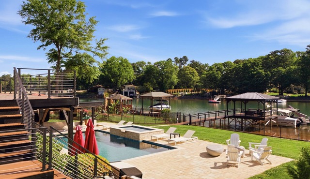 Ultimate LKN Waterfront Home - Swim Up Bar Pool, Covered Deck, & Putting Green