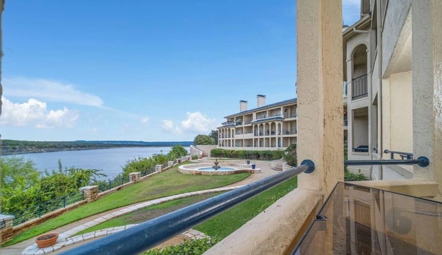 UNIT 2114 - 2/2 Panoramic Lake View on Lake Travis