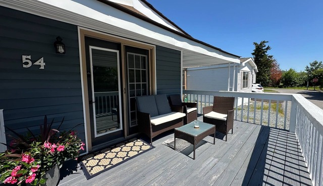 Updated and Comfortable Trailer in West OC!