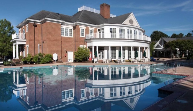 Vacation Village at Williamsburg, 2BR Suite, SUNDAY Check-In