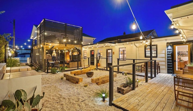 Vida Stoke Inn - 0.1 Miles to Beach | Sleeps 16