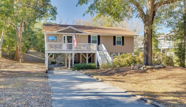 Walk to Beach & Family Fun! Emerald Isle Home