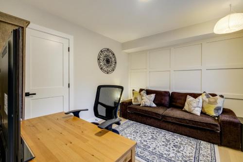 Walk to Metro & Downtown! Cozy Silver Spring Apt
