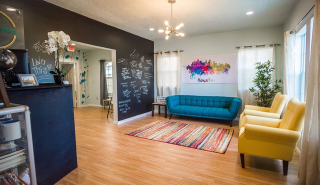 Wanderstay Houston Hostel