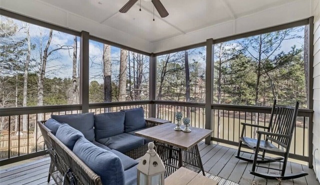 WATER VIEW UNIQUE DESIGNER HOME | Fish from backyard
