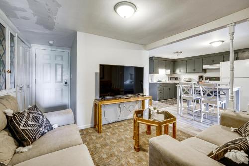 Waterfront Condo 2 Mi to Historic Dtwn Port Huron!