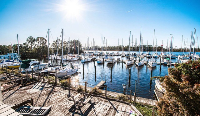 Waterfront Condo near Tryon Palace | Sleeps 4