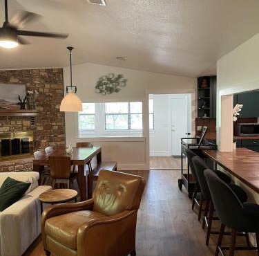 Waterfront Lake House on Lake LBJ