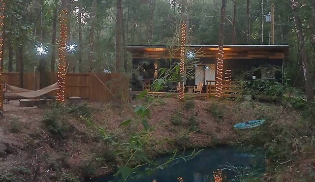 Waterfront Retreat - Fishing, BBQ & S`more
