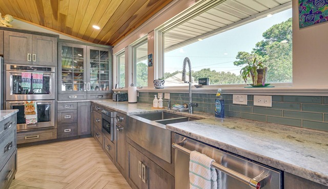 Wilmington Getaway w/Dock & Masonboro Island View