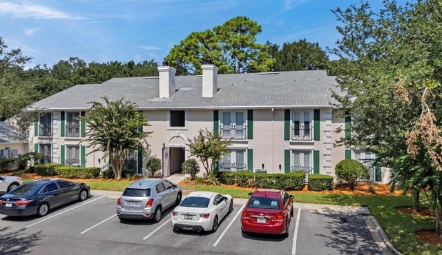 Windsor Wonders - Calm 2BR condo near Mayo