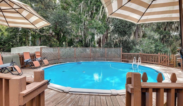Year-Round Pool & BBQ, 10 Miles to Tybee Island