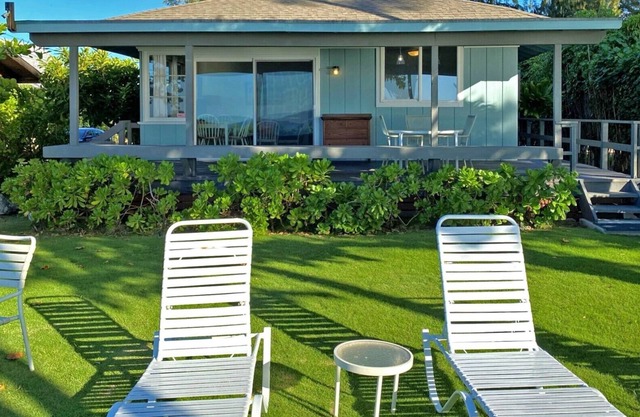 #02- Kawela Kai 495: Updated North Shore Beach Front--Relax & Unwind