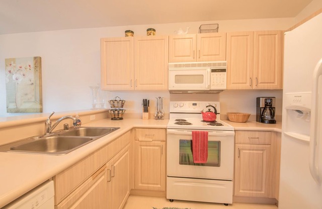 2 Bed, 2 Bath Condo with 2 Car Garage in Fairways at Ko Olina
