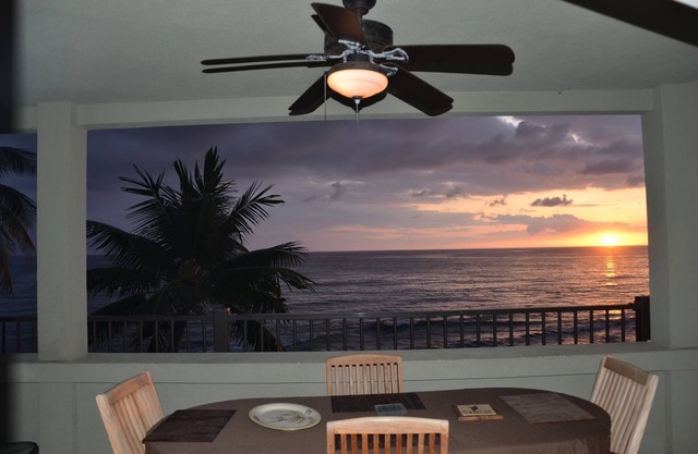 306-AirCon. Upgraded Corner Unit w/Expansive Ocean Views and Extra Large Lanai.