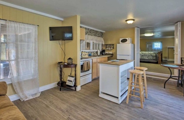 Airy Wahiawa 