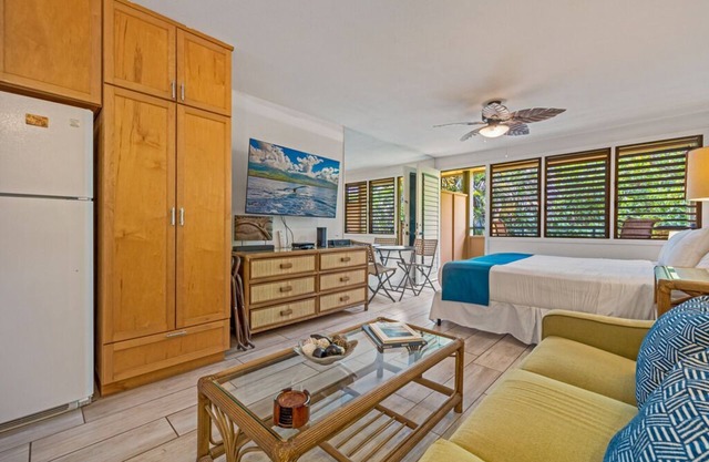 Aloha Condos, Napili Bay Resort, Condo 216, Beach View