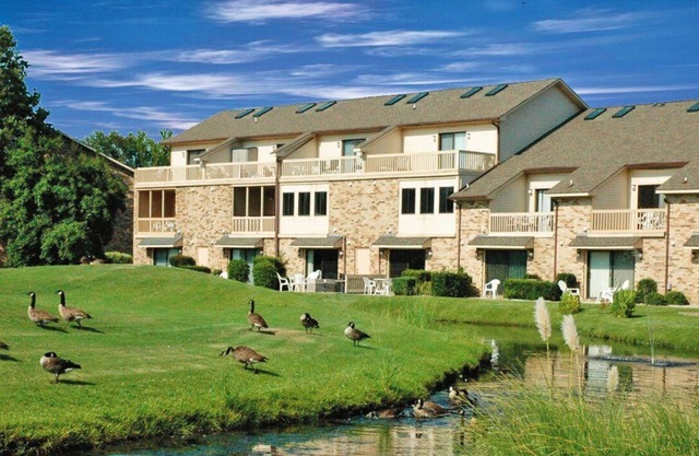 Beautiful 1 bedroom unit at resort, sleeps 6
