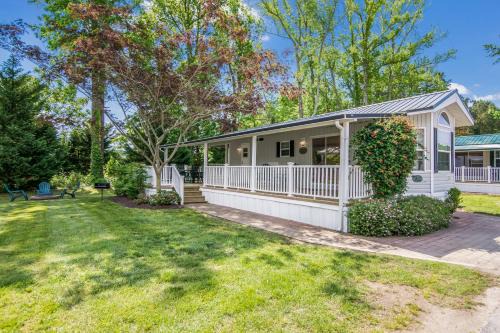 Bethpage Cottage 