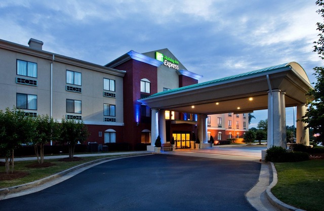 Holiday Inn Express Hotel & Suites Buford-Mall of Georgia, an Ihg Hotel