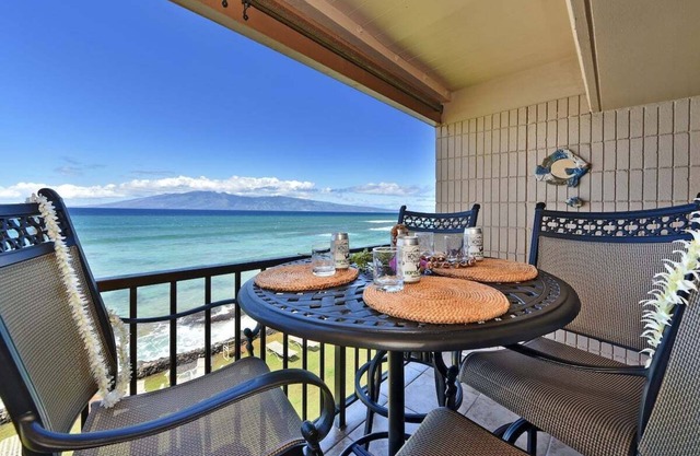 KA 309 Oceanfront Condo AC Ocean Views Heated Pool
