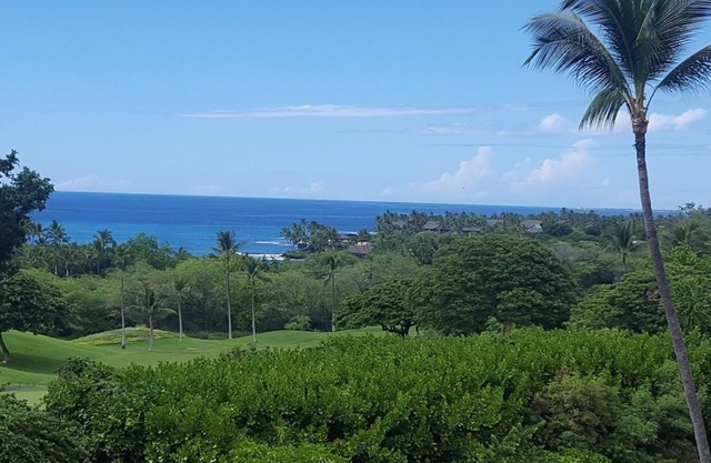 Keauhou Akahi 