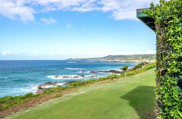 KBM Resorts | FREE CAR | Kapalua Bay Villa | Oceanfront | 1-Bedroom Condo, Beautifully Remodeled! KBV-28G2