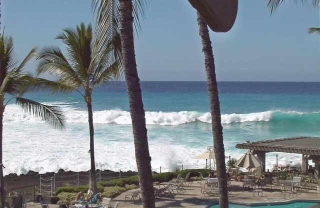 Kona Hawaii Oceanfront Vacation Rental- NO FEE FOR AIR CONDITIONING