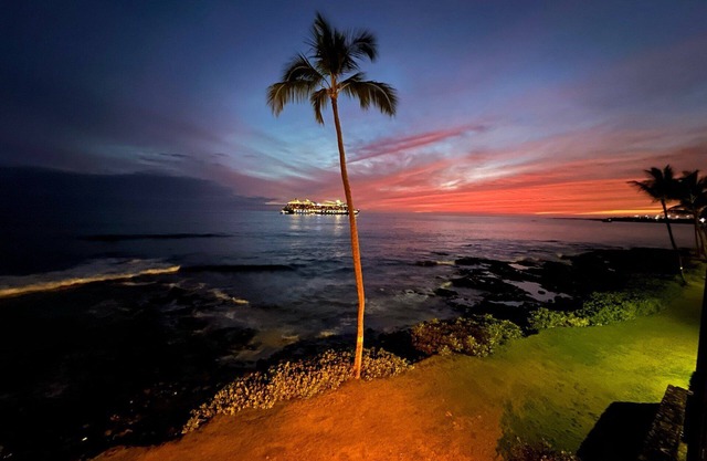 Kona Reef A-24 - True Oceanfront Condo
