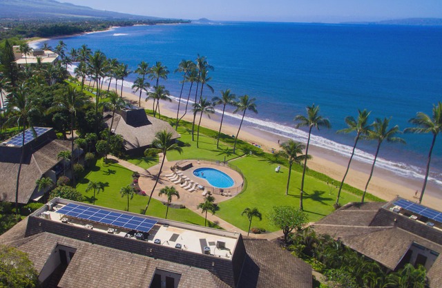 Large Modern Oceanfront Condo ★ Recent Remodel ★ Amazing Views ★ Maalaea Surf G8