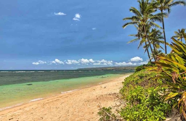 Makaha Valley Towers-16th Floor-Amazing View