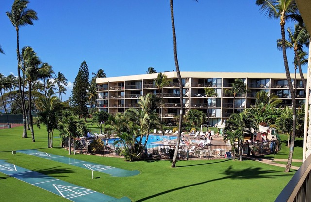 Maui Sunset 221B~ Beautiful 2 BR, 2 BA, with Wonderful Ocean Views!