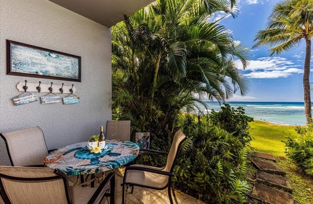 Oceanfront tropical retreat on the ground floor