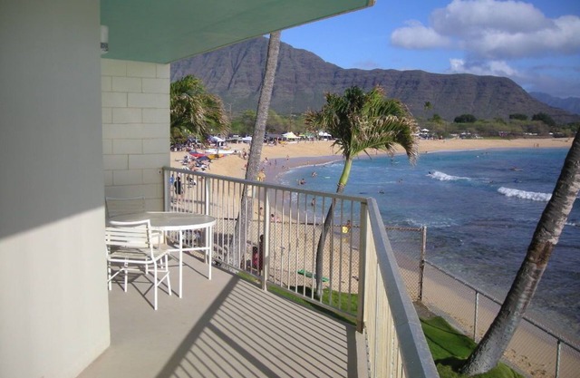 ONE OF A KIND! DIRECT BEACH / OCEAN FRONT and center corner w/ double balcony