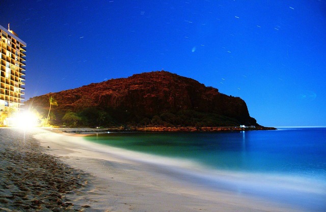 Makaha Beach Cabanas Waianae 