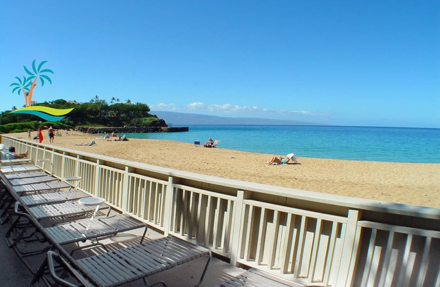 PANORAMIC CORNER OCEAN & GOLF VIEWS in Kaanapali, 1200 sq ft 1BR