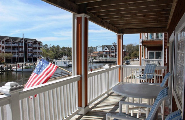 Shallowbag Bay Club Manteo 