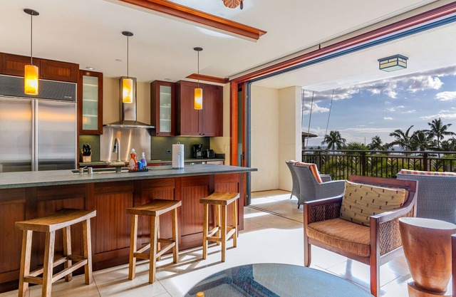 Spacious 3 Bed 2 1/2 Bath Ocean View Beach Villa (O-401)