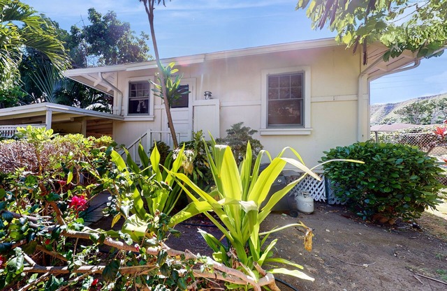 Garden Cottage B 