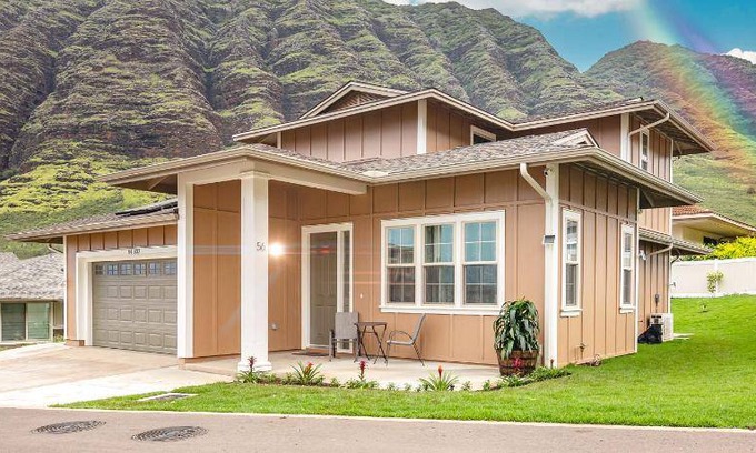Makaha Valley House | 157 m² House ∙ 4 bedrooms ∙ 14 guests