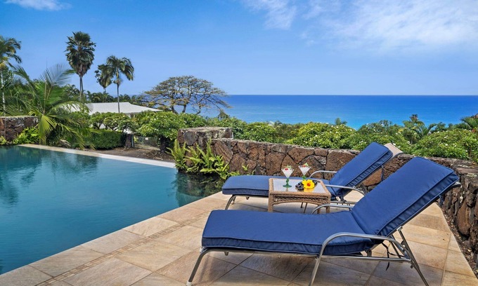 Kahaluu-Keauhou House | 🏖️Amazing Ocean Views | Infinity Pool | Great Location