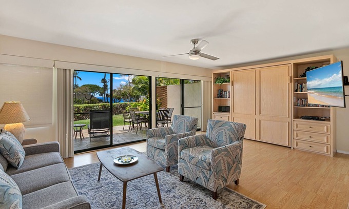 Kihei Condo | Christmas available at beautiful oceanview Maui Kamaole I-103
