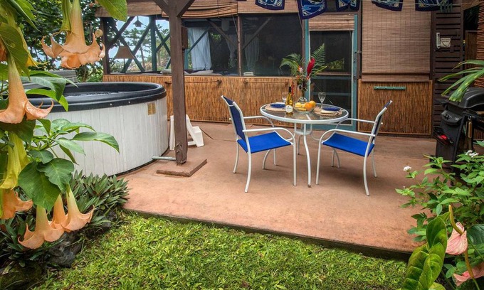 Honaunau-Napoopoo House | House ∙ 1 bedroom ∙ 3 guests