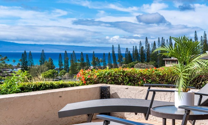 Lahaina House | House ∙ 2 bedrooms ∙ 4 guests